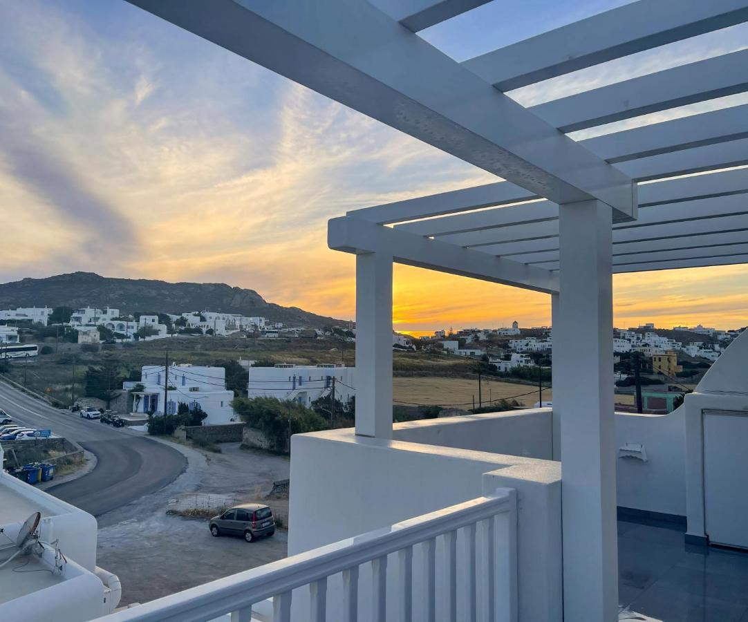 Mykonos Dot Apartments Ano Mera Bagian luar foto